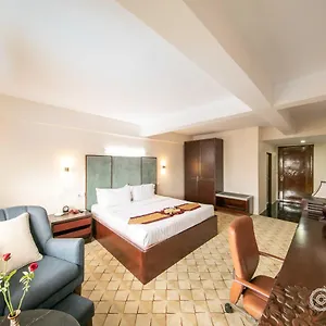 City Hotel Yangon *** Yangón